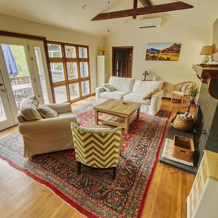 Rivers Breeze Relaxing Riverside Cabin With Private Suite Kayaks Healdsburg Extérieur photo