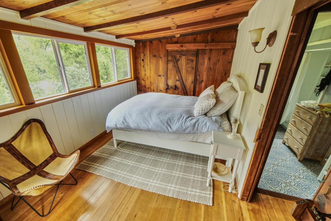 Rivers Breeze Relaxing Riverside Cabin With Private Suite Kayaks Healdsburg Extérieur photo