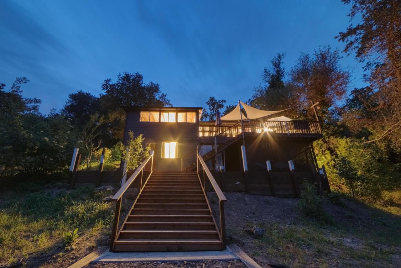 Rivers Breeze Relaxing Riverside Cabin With Private Suite Kayaks Healdsburg Extérieur photo