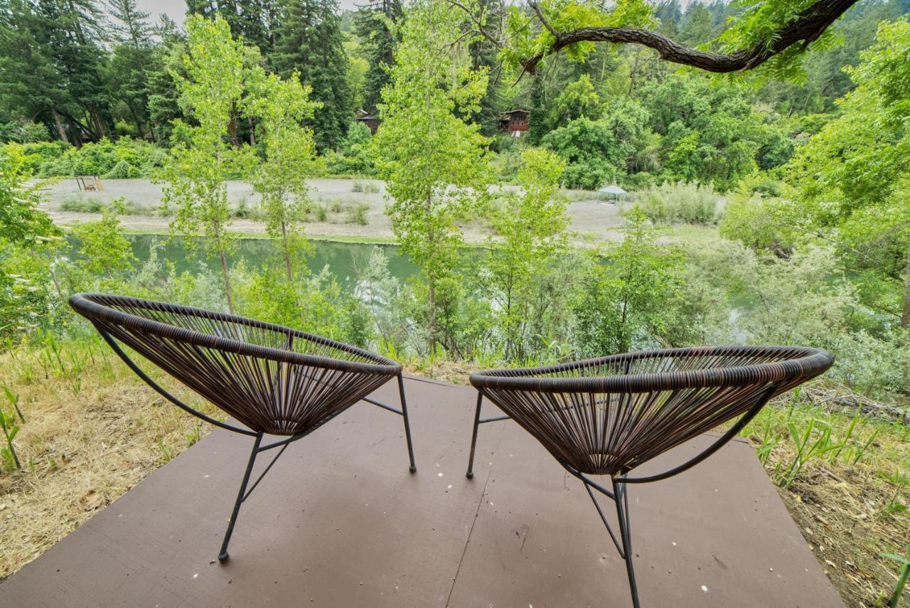 Rivers Breeze Relaxing Riverside Cabin With Private Suite Kayaks Healdsburg Extérieur photo