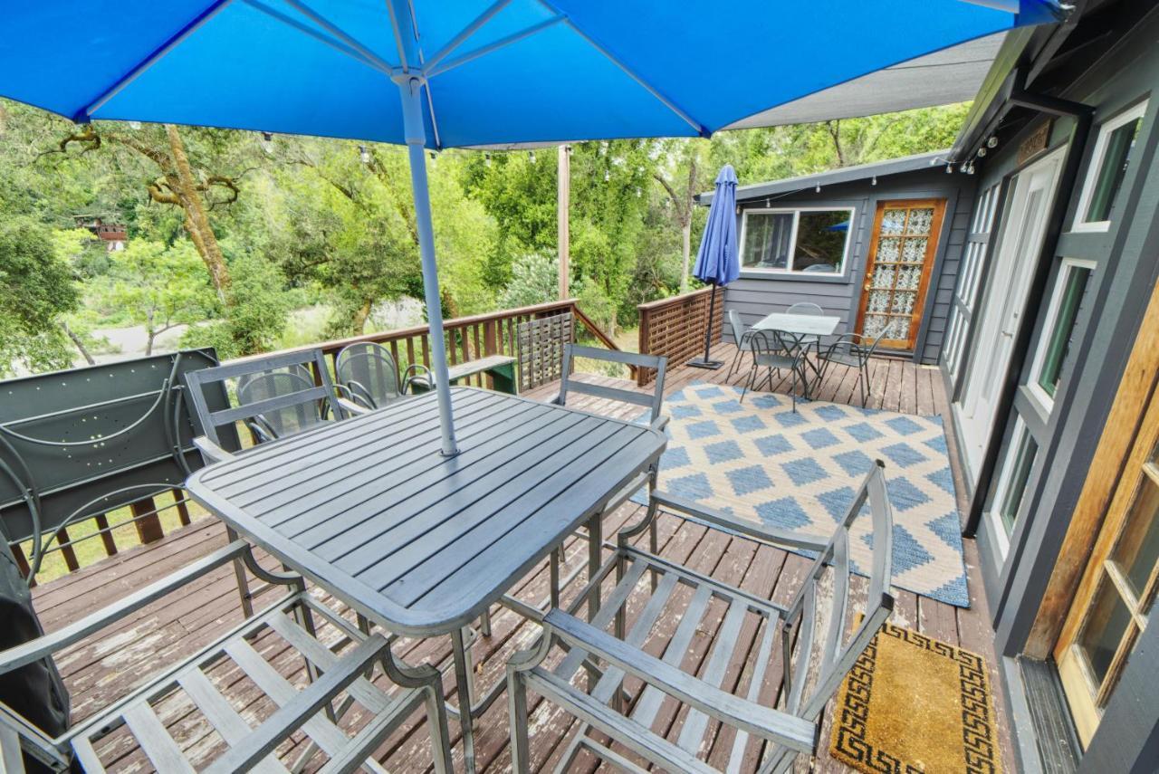 Rivers Breeze Relaxing Riverside Cabin With Private Suite Kayaks Healdsburg Extérieur photo